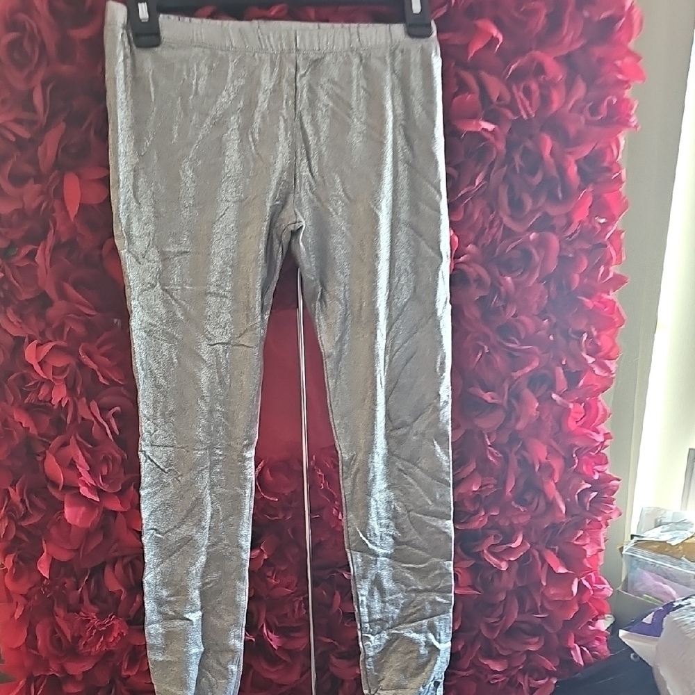 Circo Girls Silver Metallic Leggings Woth Ruched Ankles Size XLarge